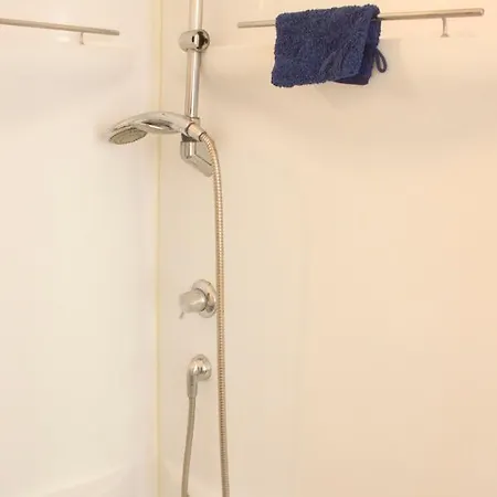 Hostnfly - Very Nice Near Parc Monceau * Parigi